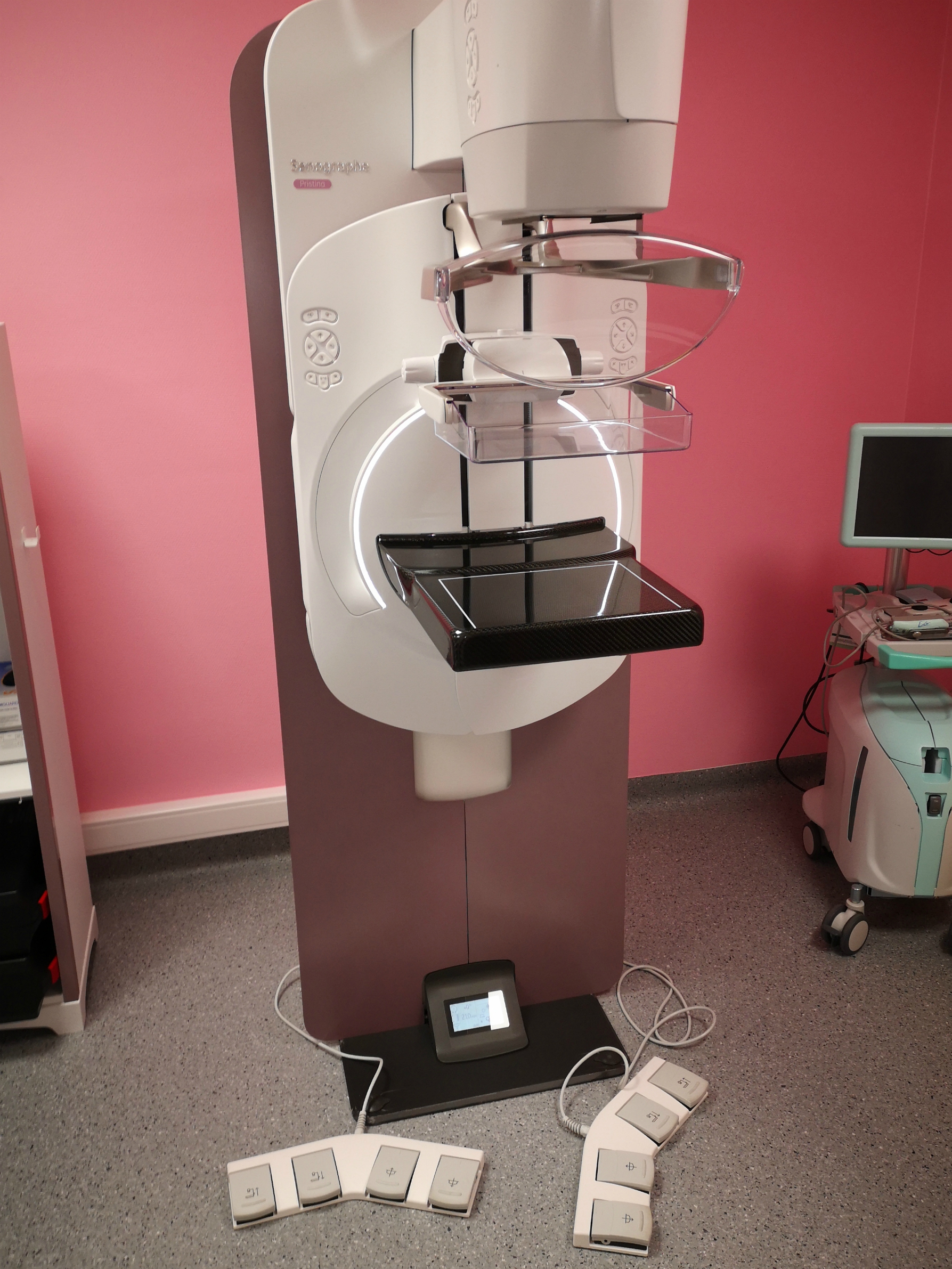 CHC-Heusy-mammographe.jpg