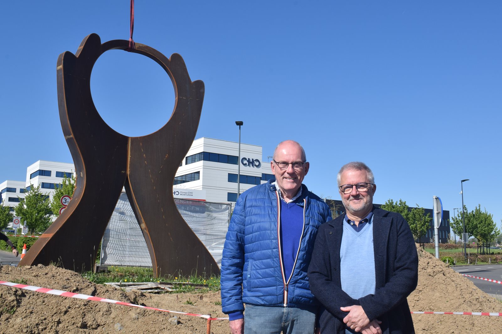 Une sculpture monumentale d'Alain Bronckart sur le site de Patience et Beaujonc